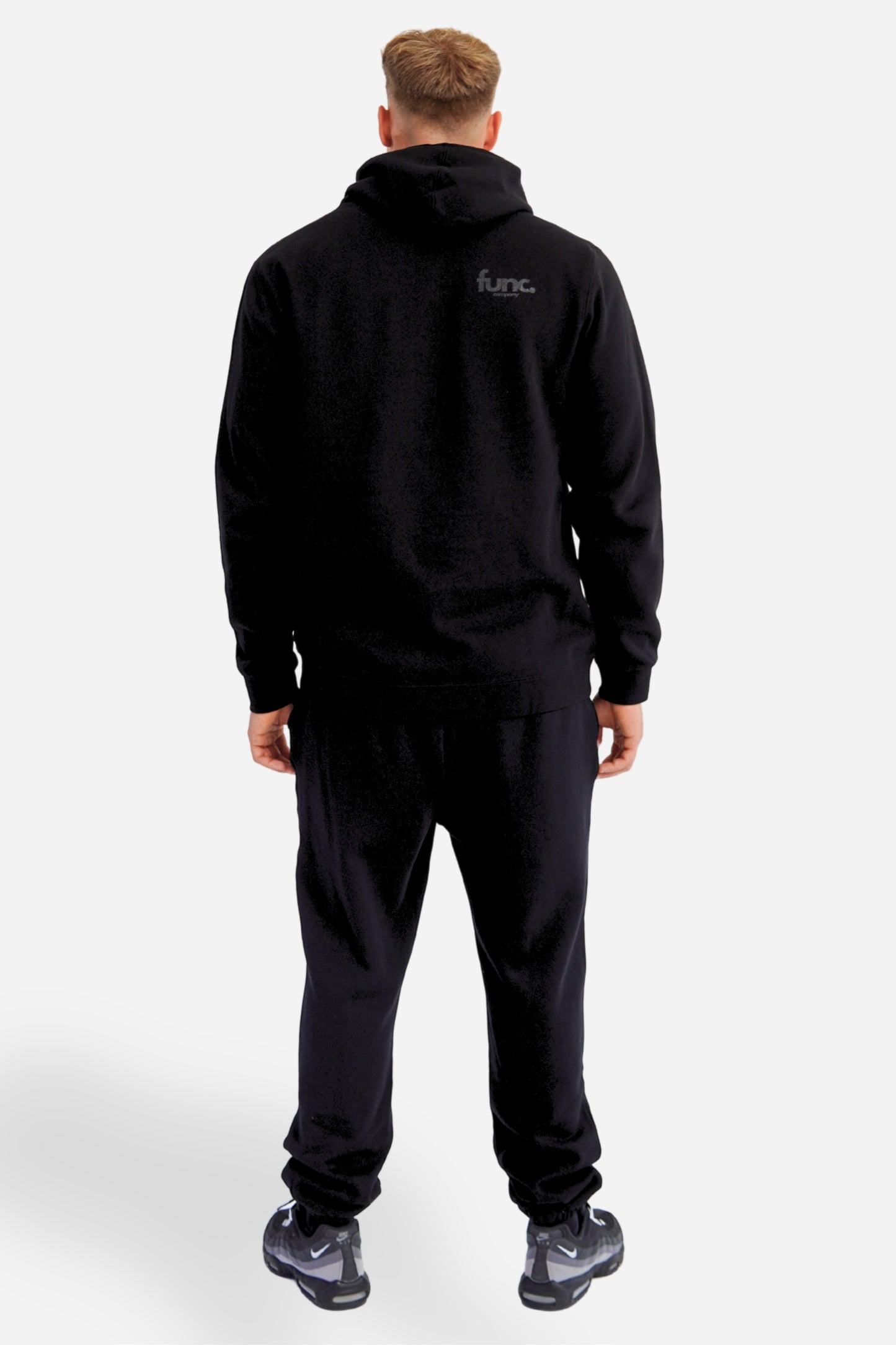 fitted hoodie | black / black