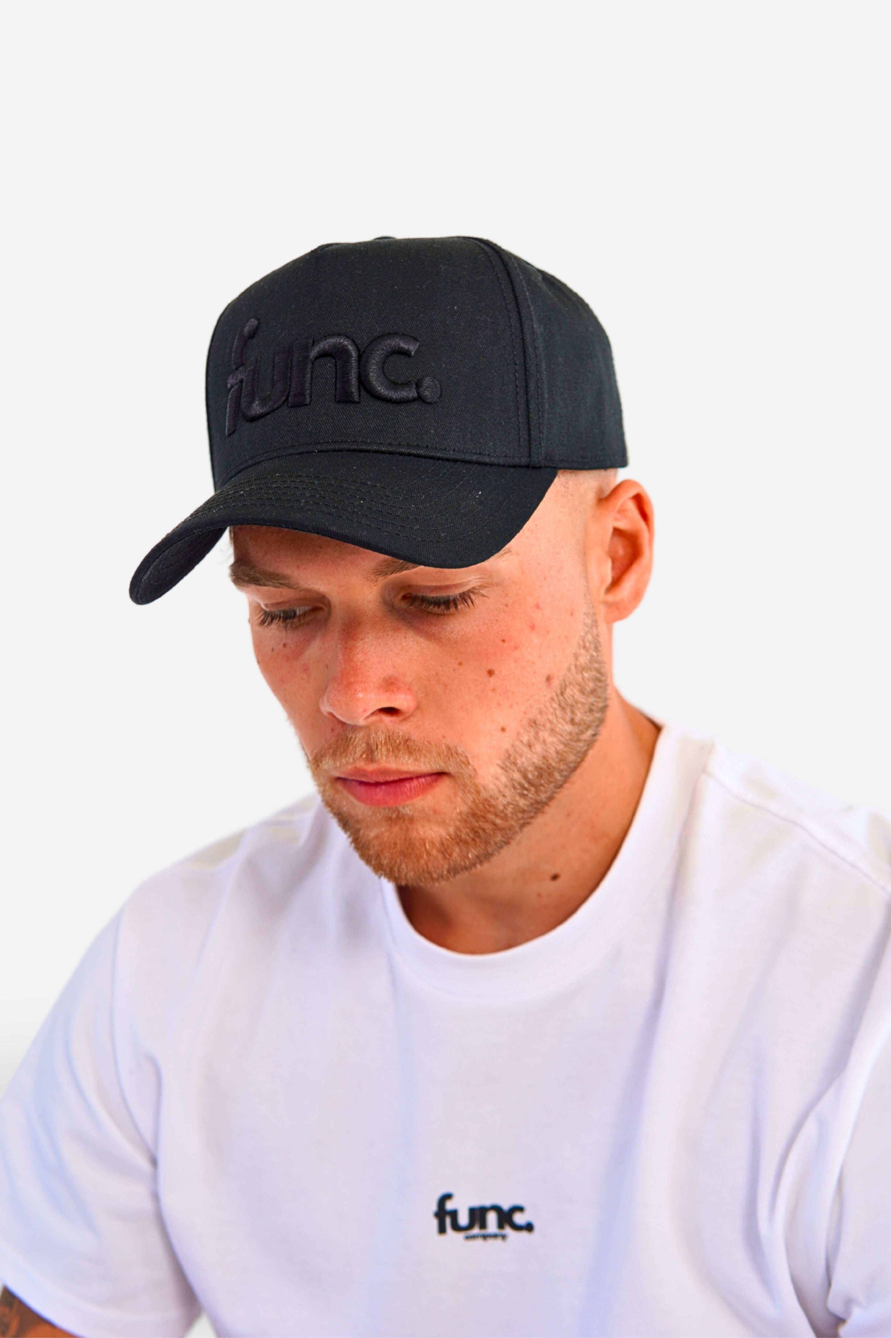 frame cap | black / black