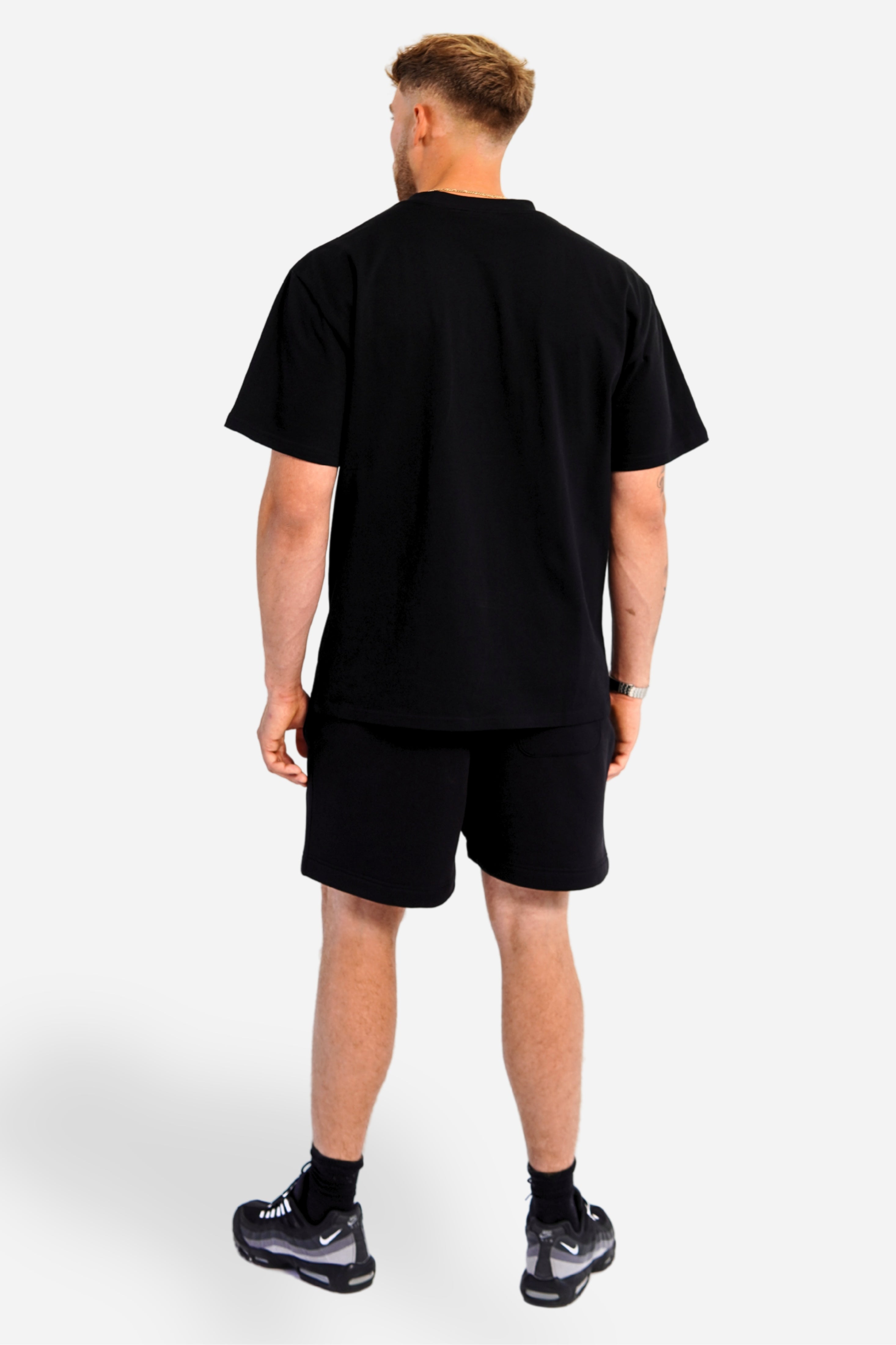 heavy tee | black / white