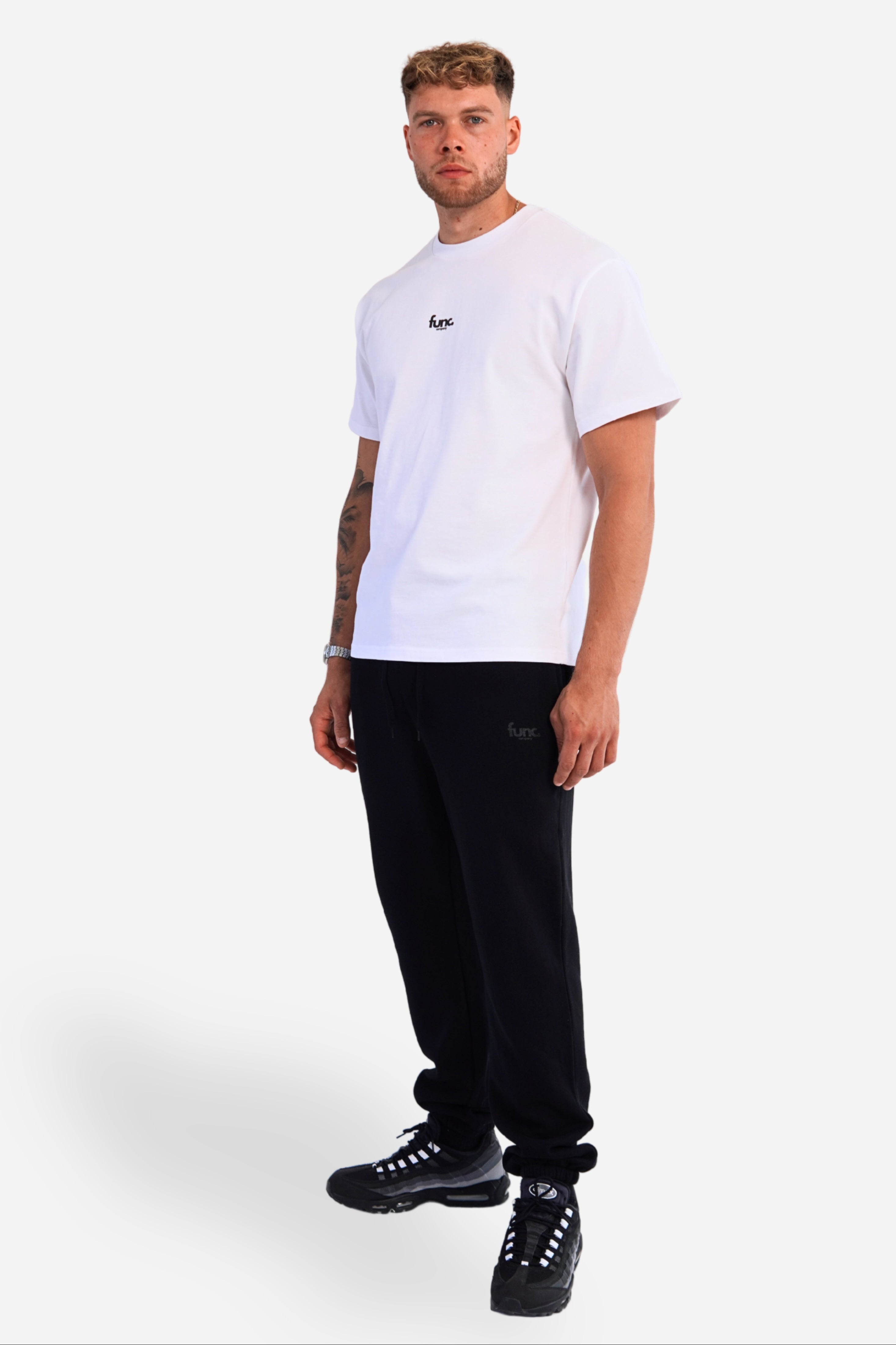fitted sweatpants | black / black